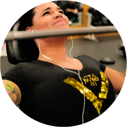 Picture of a woman lifting weights | Vita Pro 21
